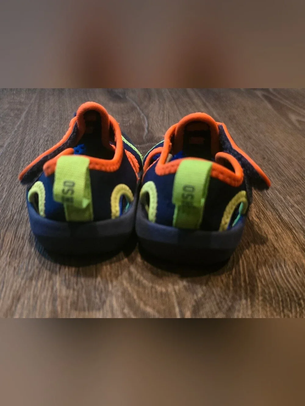 Toddler Boys/Unisex Size 4 OshKosh B'gosh Water Shoe/Sandal Blue/Orange/Green
